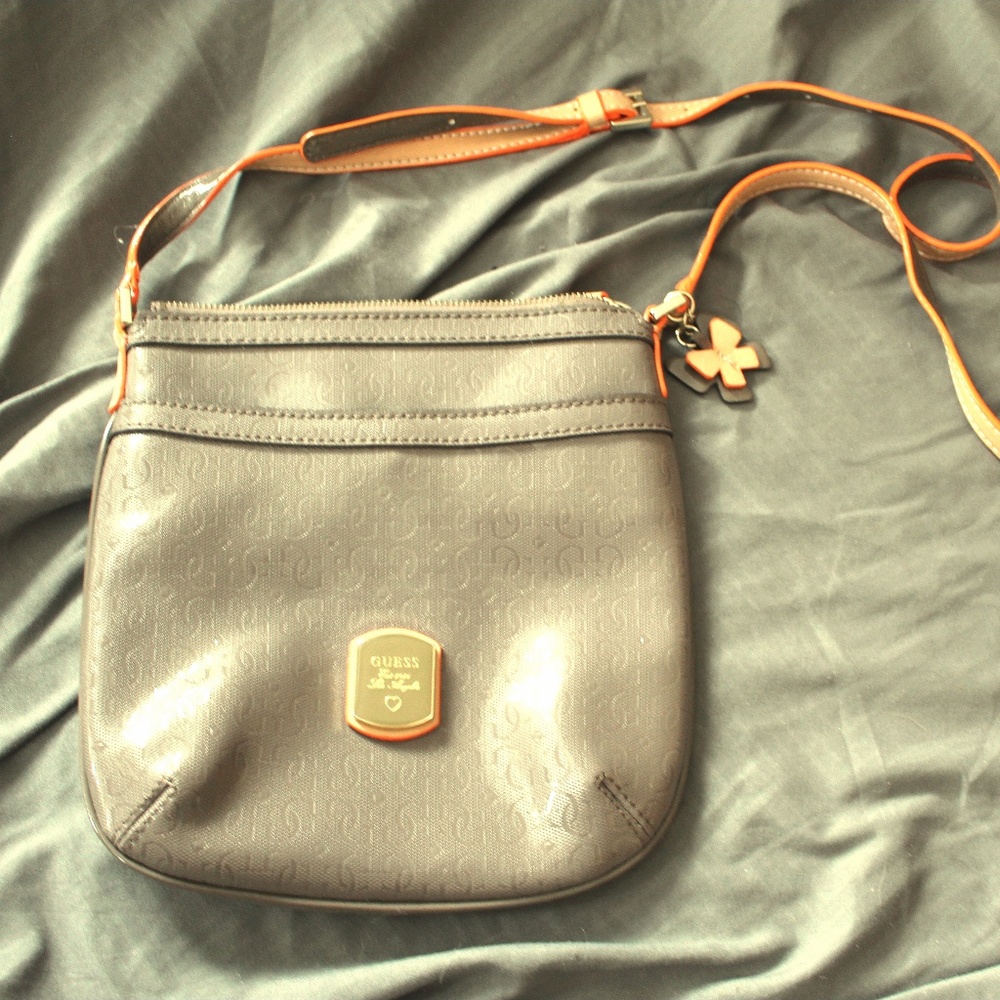 GUESS Vinyl Adjustable Shoulder Bag Purse